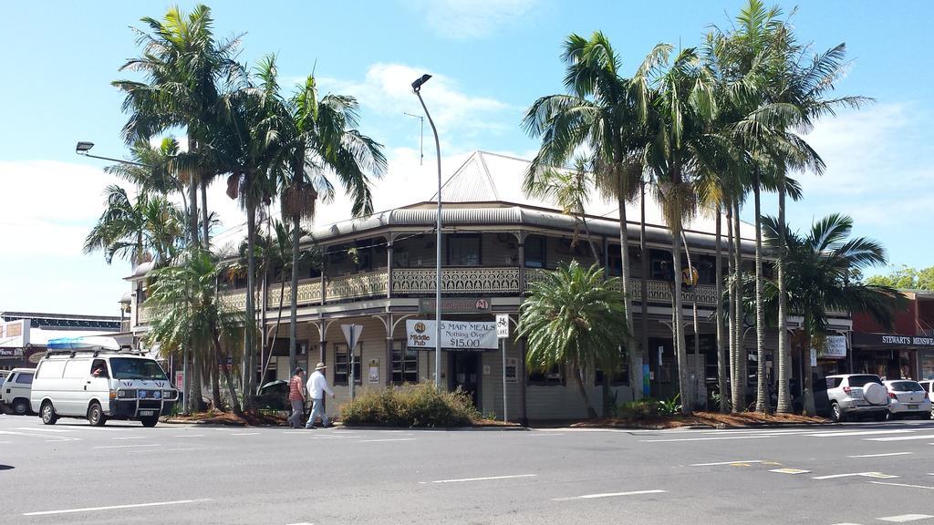 Hotel The Middle Pub Mullumbimby Exterior foto